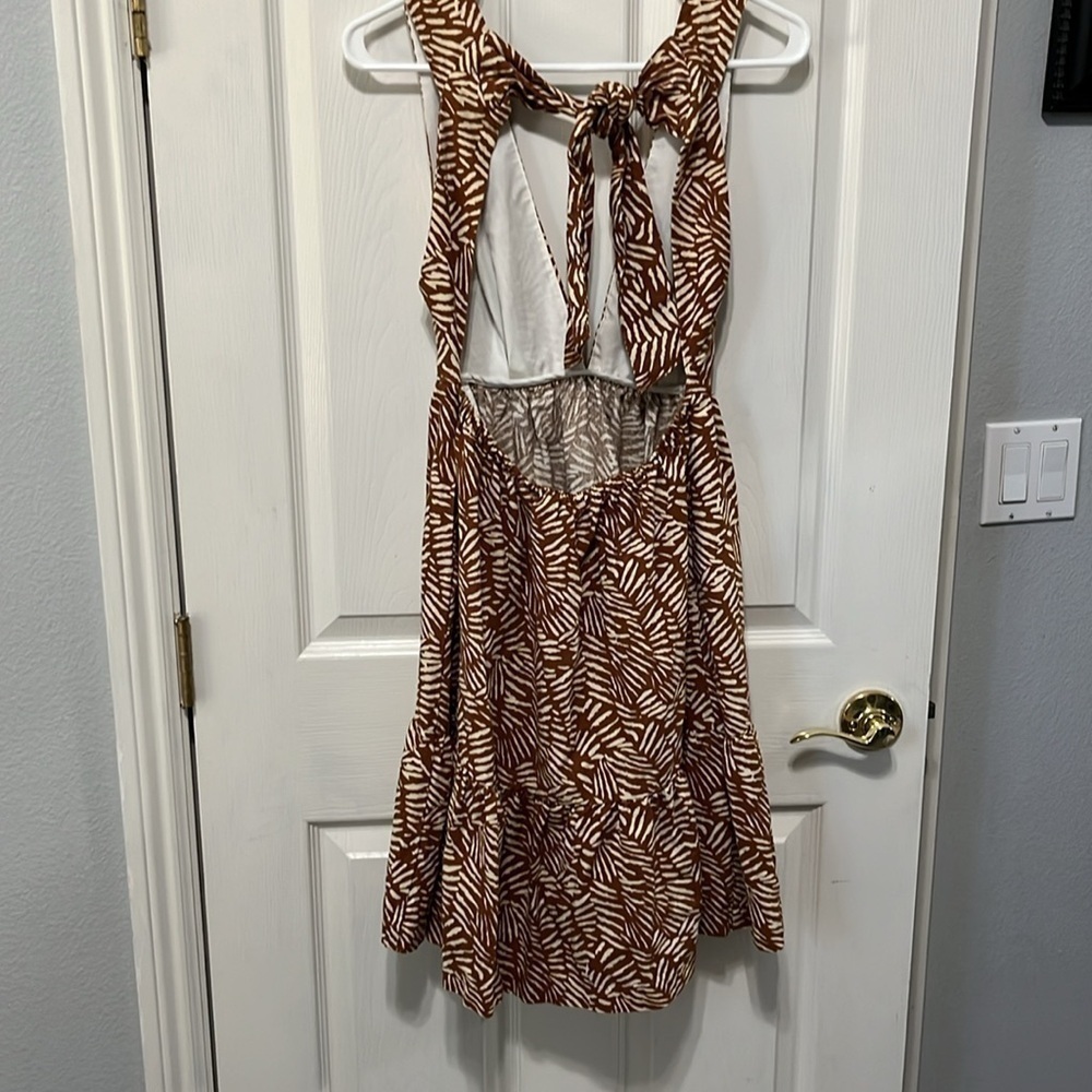House of Harlow Leaf Print Tie Back Sundress  Mini Size Small - Picture 4 of 9